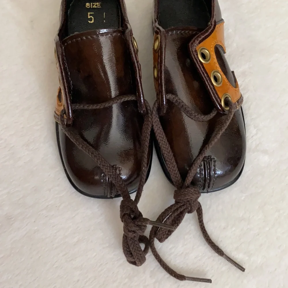 Vintage | Toddler Saddle Shoes Brown Oxfords Crown Heel Made in USA Retro (5)